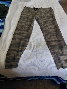 Zyia Camo Drawstring Jogger Pants - Olive Green